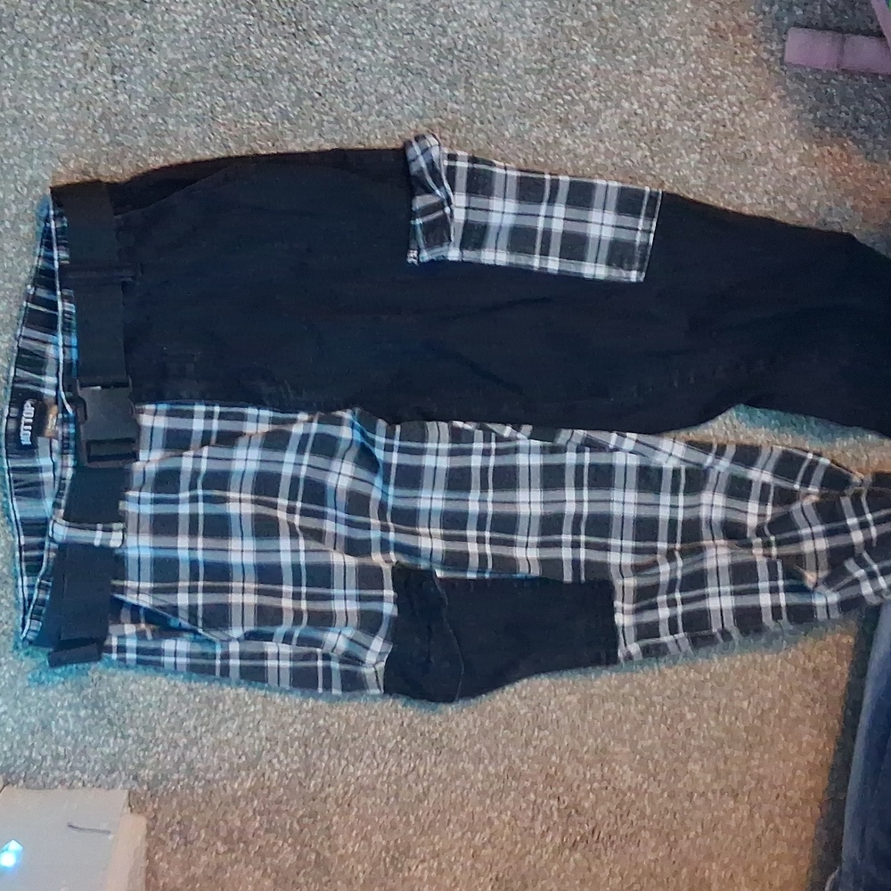 Hot Topic Black and Plaid Cargo Pants